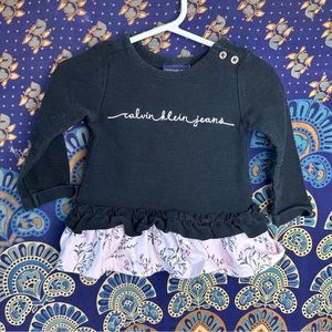 ⭐️5/15$⭐️ Calvin Klein blouse/long sleeve